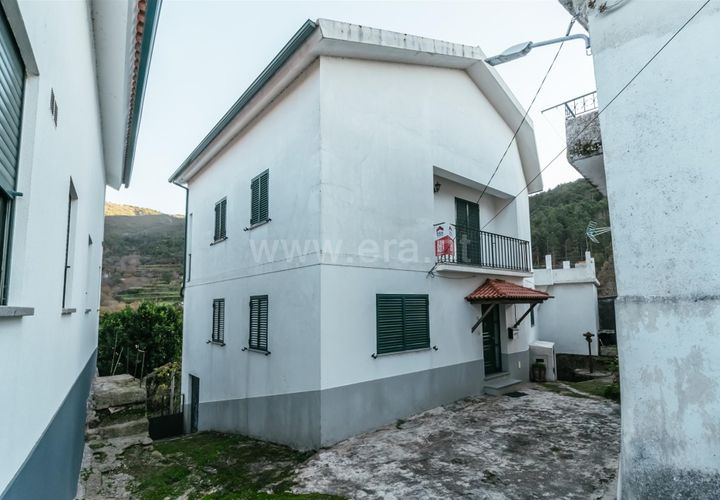 Villa i Seia, Guarda, Seia - € 139.000 | Ref: 382230195 - foto 1