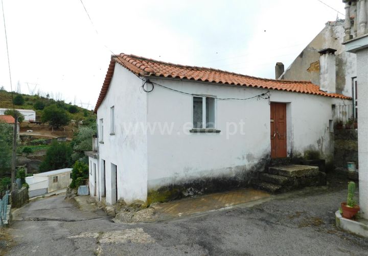 Villa i Seia, Guarda, Seia - € 49 000 | Ref: 382230044 - foto 1
