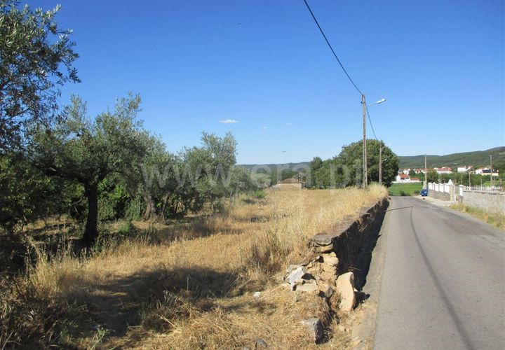 Helårsgrund i Fundao, Castelo Branco, Fundao - € 46.500 | Ref: 255170174 - foto 1