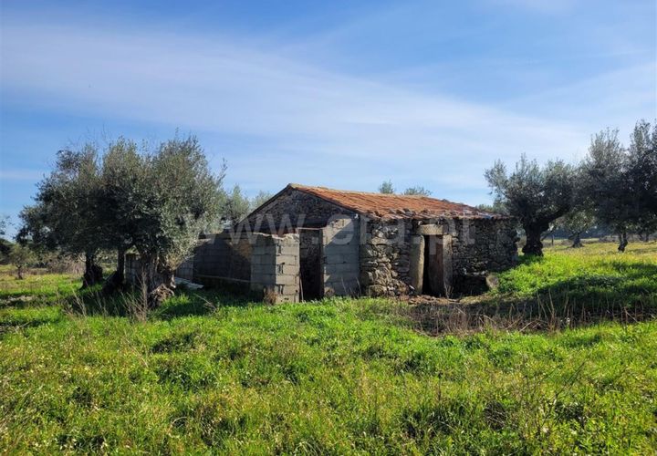 Landejendom i Fundao, Castelo Branco, Fundao - € 32.500 | Ref: 255240025 - foto 1