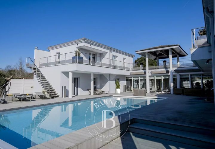 Villa i Pessac, Gironde, Pessac - € 2.150.000 | Ref: M1828 - foto 1