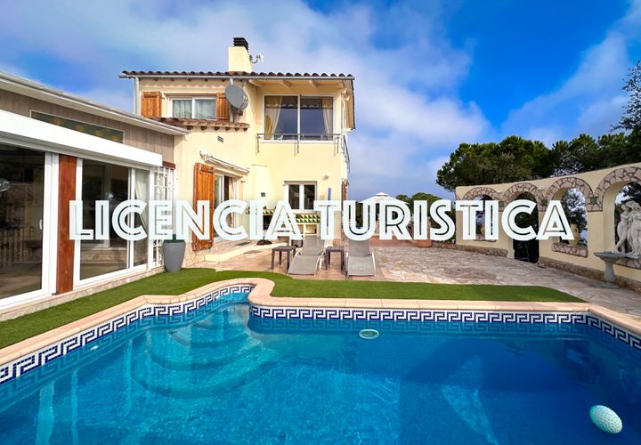 Villa i Lloret De Mar, Gerona, Lloret De Mar - € 490.000 | Ref: 00186 - foto 1