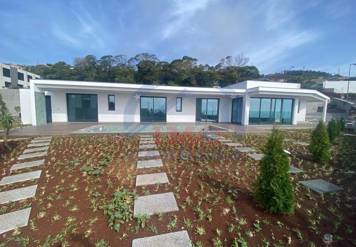 Villa a Machico, Madeira, Machico - € 1.250.000 | Ref: IC_873 - foto 1