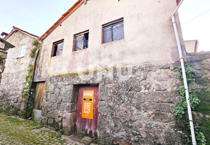 Rækkehus i Vouzela, Viseu, Vouzela - € 15.000 | Ref: UNU.I.1684.15002 - foto 1