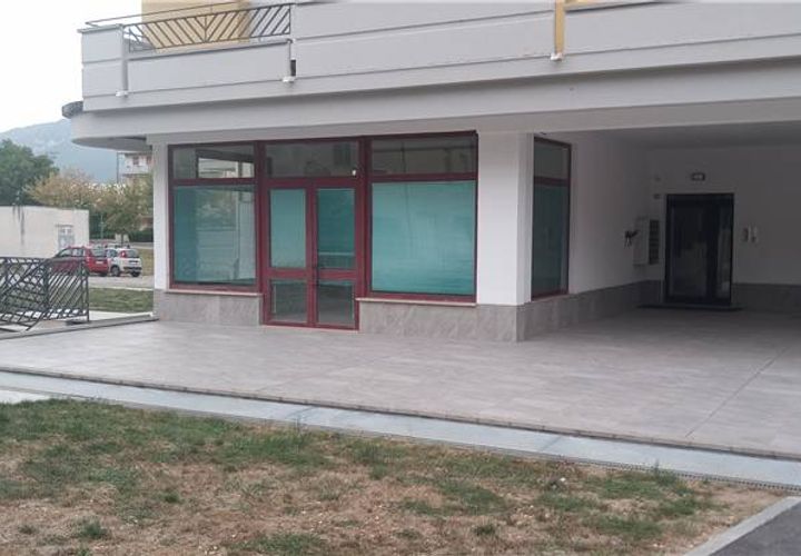 L'establiment comercial a Matelica, Macerata, Matelica - € 350/mes | Ref: PRI37 - foto 1