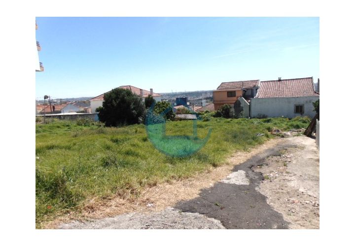Helårsgrund i Amadora, Lisbon, Amadora - € 85.000 | Ref: 1-4849 - foto 1