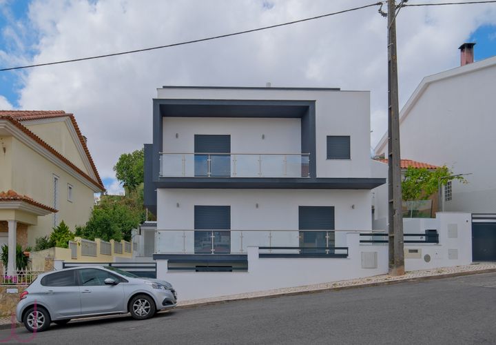 Villa i Odivelas, Lisbon, Odivelas - € 697.000 | Ref: WO499 - foto 1