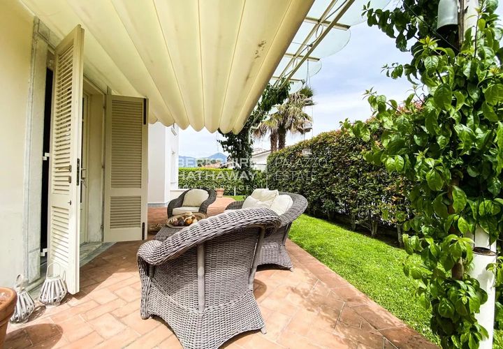 Villa i Pietrasanta, Lucca, Pietrasanta - € 1.500.000 | Ref: ITO2651 - foto 1