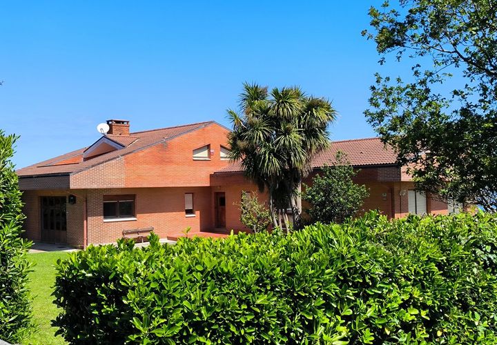 Villa a Getxo, Vizcaya, Getxo - € 1.690.000 | Ref: 470 - foto 1