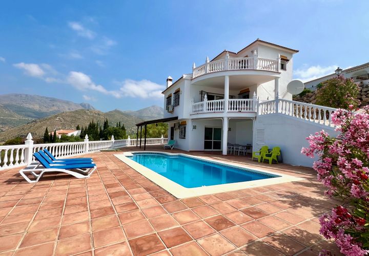 Villa i Alcaucin, Malaga, Alcaucin - € 360.000 | Ref: IRE2530 - foto 1