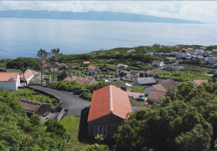Villa a Lajes do Pico, Pico, Lajes do Pico - € 75.000 | Ref: 374240128 - foto 1