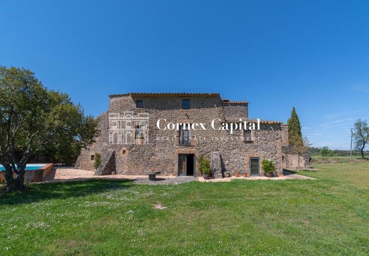 Masia a Rupia, Gerona, Rupia - € 6.000/mes | Ref: A-COSTABRAVA102 - foto 1