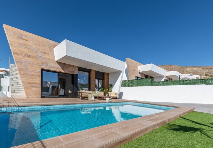 Villa a Finestrat, Alicante, Finestrat - € 639.000 | Ref: FALC-SvHa-51358 - foto 1