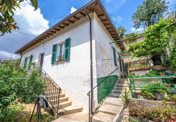 Villa i Sanremo, Imperia, Sanremo - € 390.000 | Ref: 5685 - foto 1