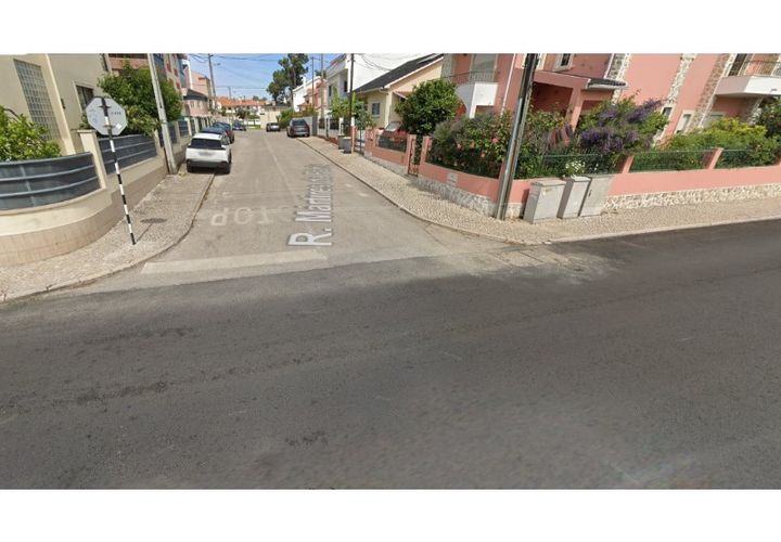 Erhvervsejendom i Corroios, Setubal, Corroios - € 135.000 | Ref: S915 - foto 1