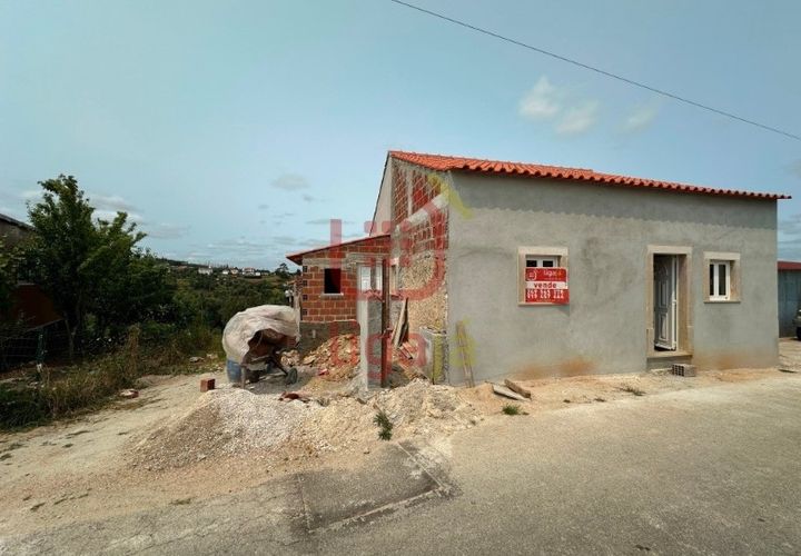 Villa a Freixianda, Santarem, Freixianda - € 175.000 | Ref: 1276 - foto 1