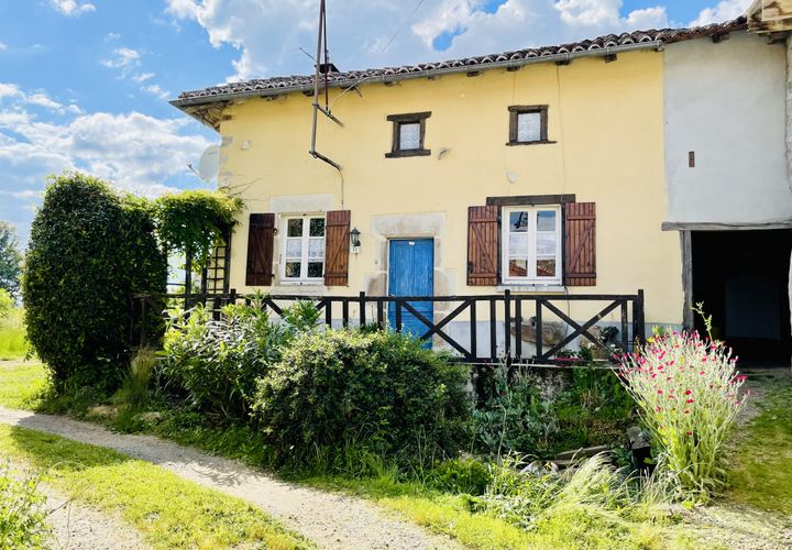 Villa a Brigueuil, Charente, Brigueuil - € 55.000 | Ref: 34617 - foto 1
