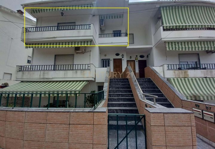 Villa i Lisbon, Lisbon, Lisbon - € 150.000 | Ref: C0284-00806 - foto 1