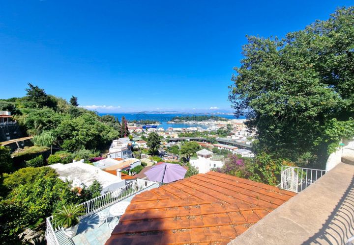 Villa a Ischia, Naples, Ischia - € 3.200.000 | Ref: vomero.c - foto 1