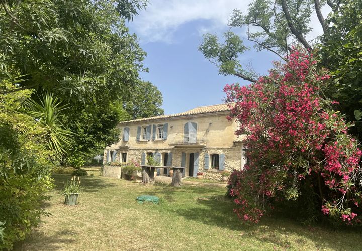 Villa en Arles, Bouches-du-Rhone, Arles - € 1.100.000 | Ref: HH-15433584 - photo 1