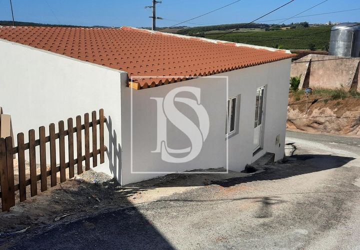 Landsbyhus i Lourinha, Lisbon, Lourinha - € 123.500 | Ref: LOURSN885 - foto 1