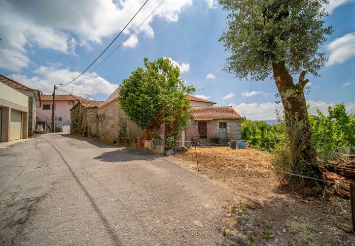 Villa a Fafe, Braga, Fafe - € 60.000 | Ref: 002-285 - foto 1