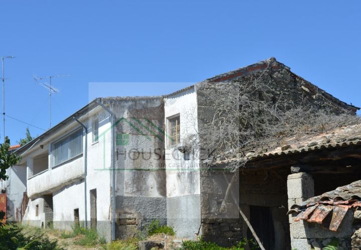 Villa a Almeida, Guarda, Almeida - € 35.000 | Ref: House_011 - foto 1