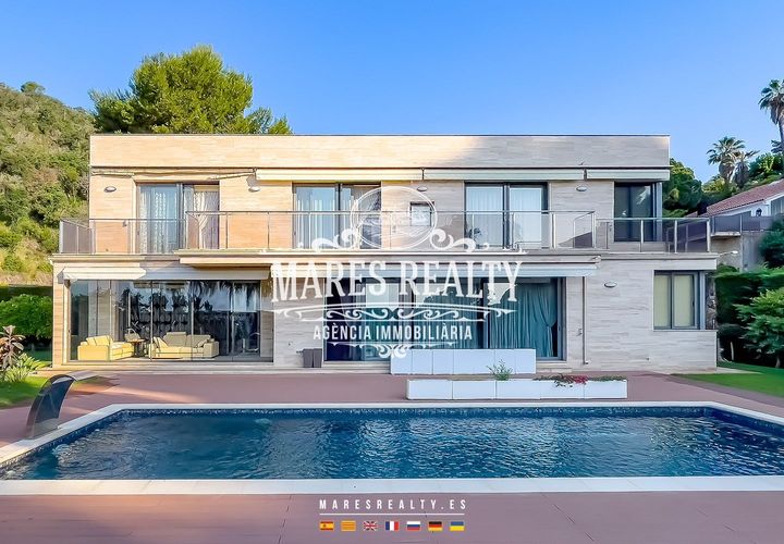 Villa a Tossa De Mar, Gerona, Tossa De Mar - € 2.500.000 | Ref: LUX0032 - foto 1
