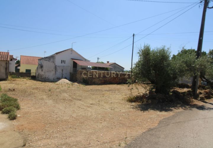 Helårsgrund i Tomar, Santarem, Tomar - € 25.500 | Ref: C0452-00135 - foto 1