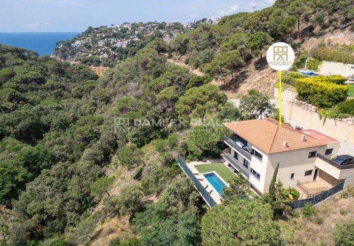 Villa i Lloret De Mar, Gerona, Lloret De Mar - € 800.000 | Ref: 74205 - foto 1