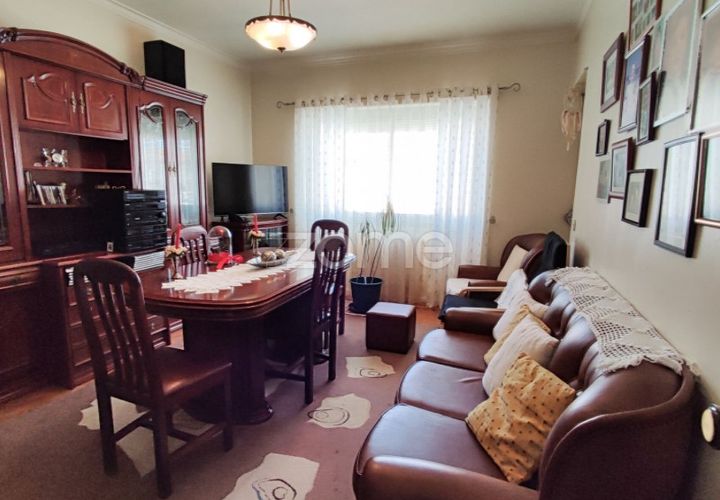 Villa in Odivelas, Lisbon, Odivelas - € 210.000 | Ref: ZMPT558278 - foto 1