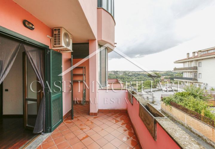 Lejlighed i Rome, Rome, Rome - € 99.000 | Ref: Prima Porta via Vadiana - foto 1