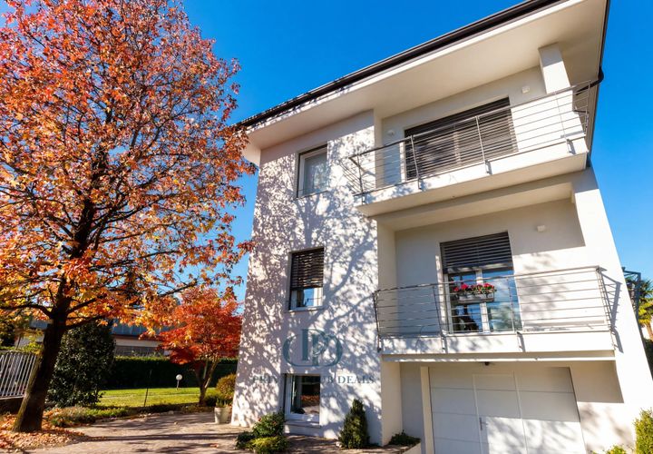 Villa a Varese, Varese, Varese - € 1.100.000 | Ref: 82888334 - foto 1