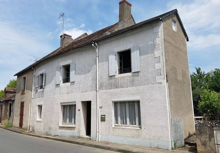 Villa i Liglet, Vienne, Liglet - € 55.000 | Ref: CB-13343 - foto 1