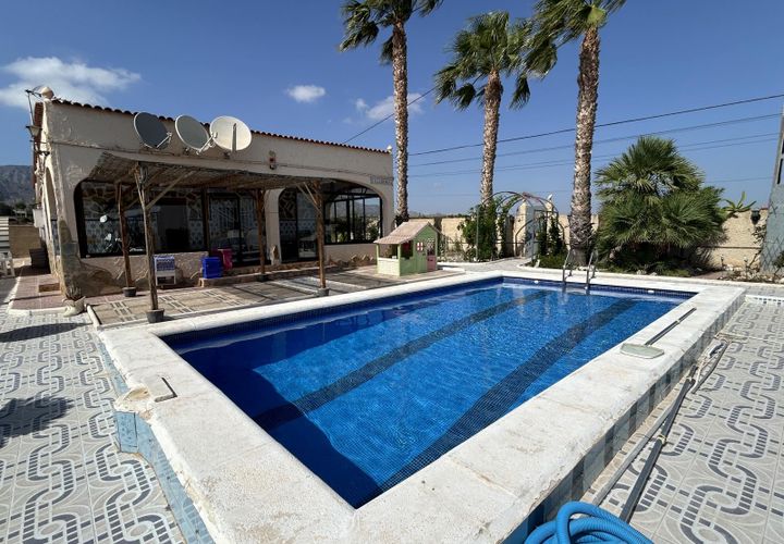 Herregård i Albatera, Alicante, Albatera - € 420 000 | Ref: CC0590 - foto 1