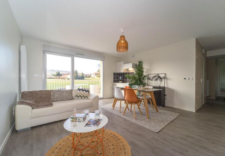 Apartament a Hurigny, Saone-et-Loire, Hurigny - € 802/mes | Ref: MACORSSHURIT3 - foto 1