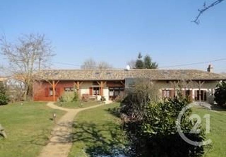 Landejendom i Lezay, Deux-Sevres, Lezay - € 310.000 | Ref: 8522 - foto 1