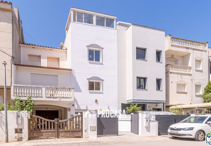 Rækkehus i Empuriabrava, Gerona, Empuriabrava - € 595.000 | Ref: 3372 - foto 1