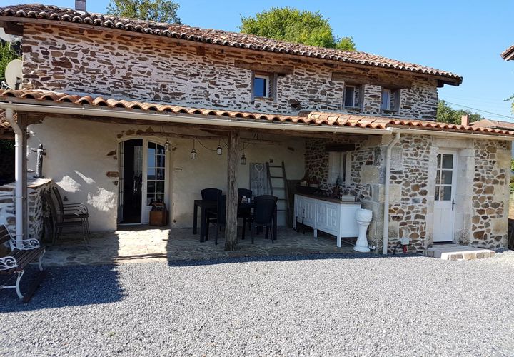Villa i Cherves-Chatelars, Charente, Cherves-Chatelars - € 208.650 | Ref: BVI76065 - foto 1