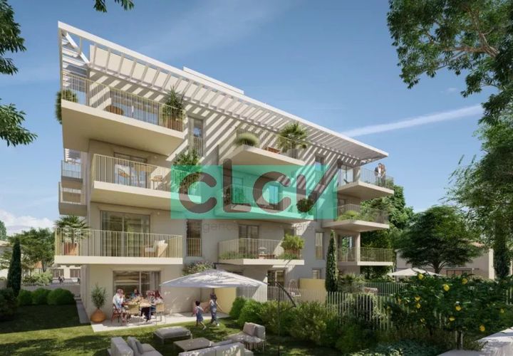 Garage i Marseille, Bouches-du-Rhone, Marseille - € 30.000 | Ref: 85113660 - foto 1