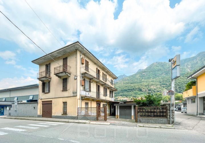 Villa i Omegna, Verbano Cusio Ossola, Omegna - € 350.000 | Ref: 3-OMENOV34 - foto 1