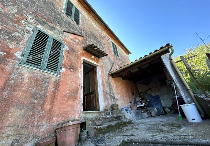 Landejendom i Lucca, Lucca, Lucca - € 68.000 | Ref: APS-1551 - foto 1