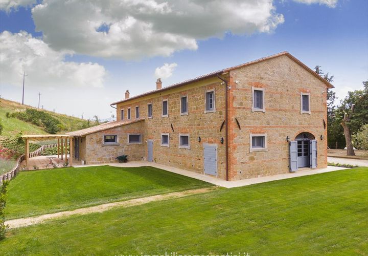 Farm hus i Pienza, Siena, Pienza - € 1.490.000 | Ref: TLCA78 - foto 1