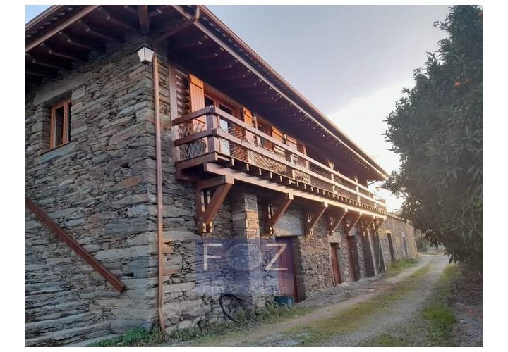 Farm i Ervedosa do Douro, Viseu, Ervedosa do Douro - € 3.750.000 | Ref: 9160a - foto 1