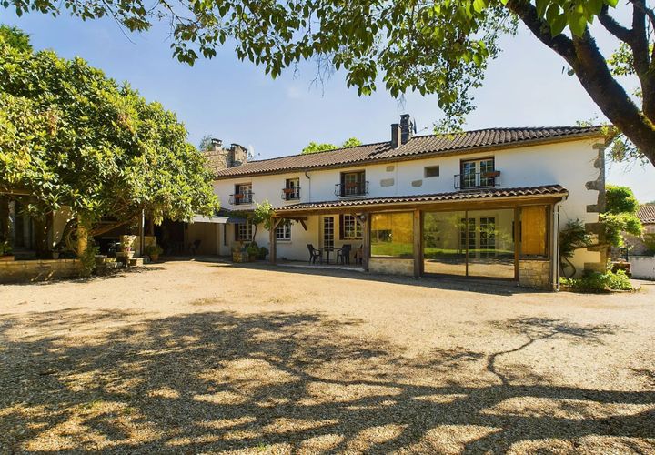 Villa a Marthon, Charente, Marthon - € 495.000 | Ref: BVI74699 - foto 1