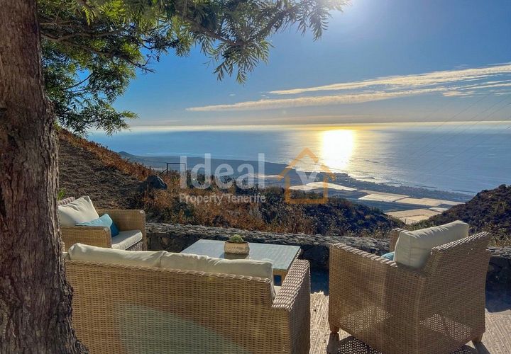 Villa a Guimar, Tenerife, Guimar - € 1.299.000 | Ref: 824-V4-N - foto 1