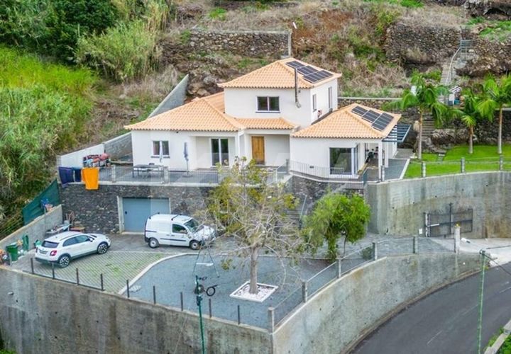 Byhus i Calheta, Madeira, Calheta - € 730.000 | Ref: 1212-7414 - foto 1