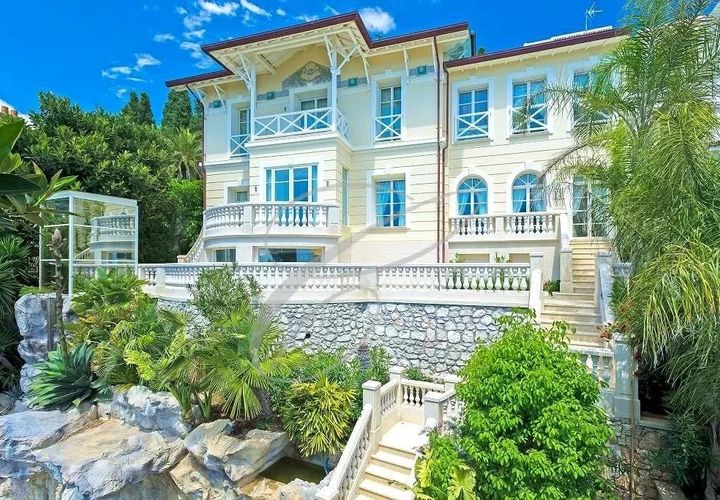 Villa i Roquebrune-Cap-Martin, Alpes-Maritimes, Roquebrune-Cap-Martin - € 13.900.000 | Ref: 7051742 - foto 1