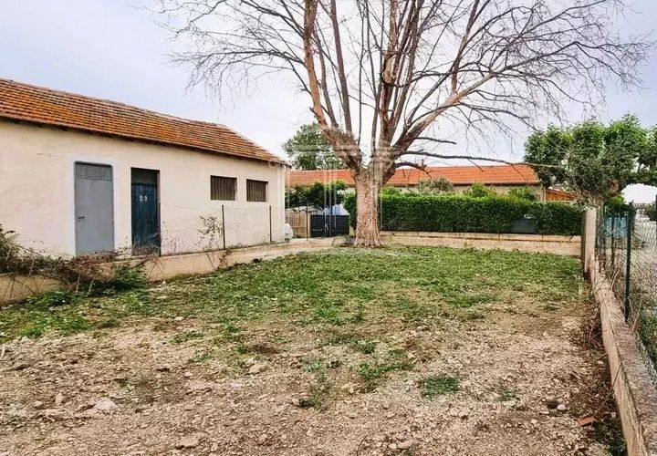 Helårsgrund i Sorgues, Vaucluse, Sorgues - € 60.000 | Ref: 8418 - foto 1