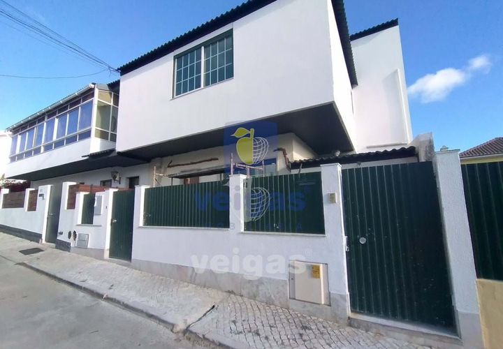 Villa a Carcavelos, Lisbon, Carcavelos - € 575.000 | Ref: OD1-208668 - foto 1